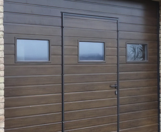 Ворота с окнами в Брюховецкой